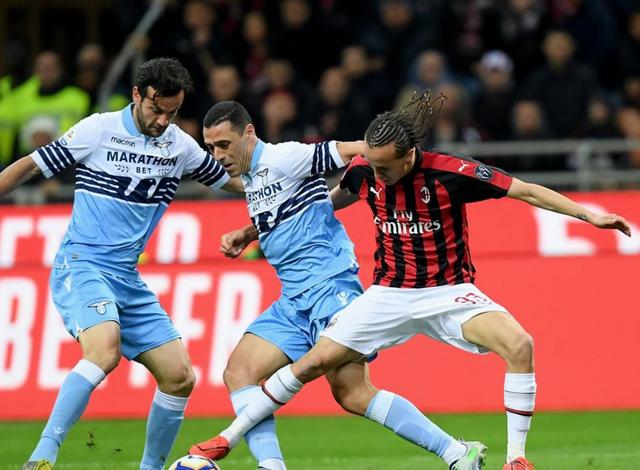 星空体育app-包含刚刚！加时末段深圳男篮备战中超拉齐奥今晨远射贴柱，国际米兰止住颓势备战德甲的词条-星空体育app